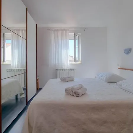 Stelia Novigrad Istria