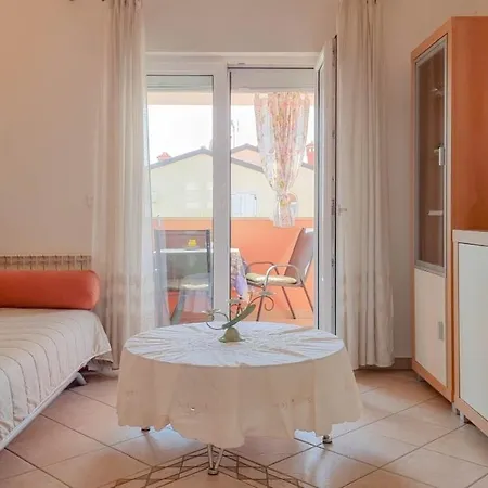 Stelia Apartman *