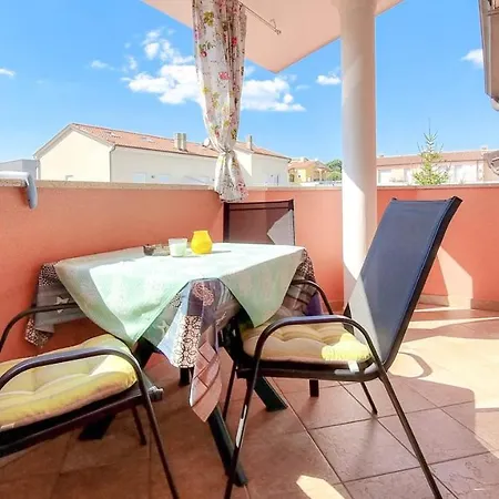 Stelia Apartman *